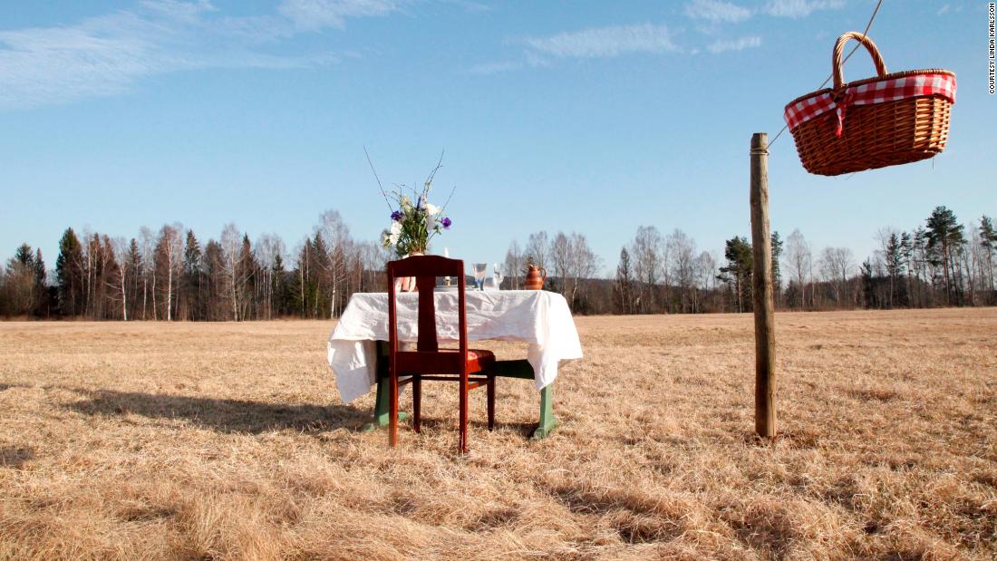 "Table for One", or "Bord för En" is one couple's answer to how to enjoy a restaurant meal during Coronavirus. At Table for One, solo diners sit alone on a small table in a Swedish meadow. They're served, without a waiter, via a basket on a rope from the kitchen.